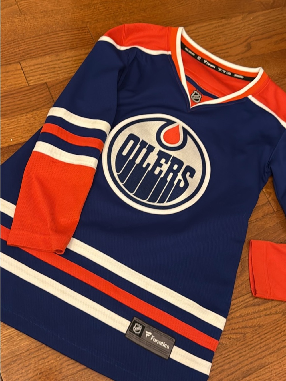 Fanatics Edmonton Oilers womens Blue & Orange Hockey Jersey xs
